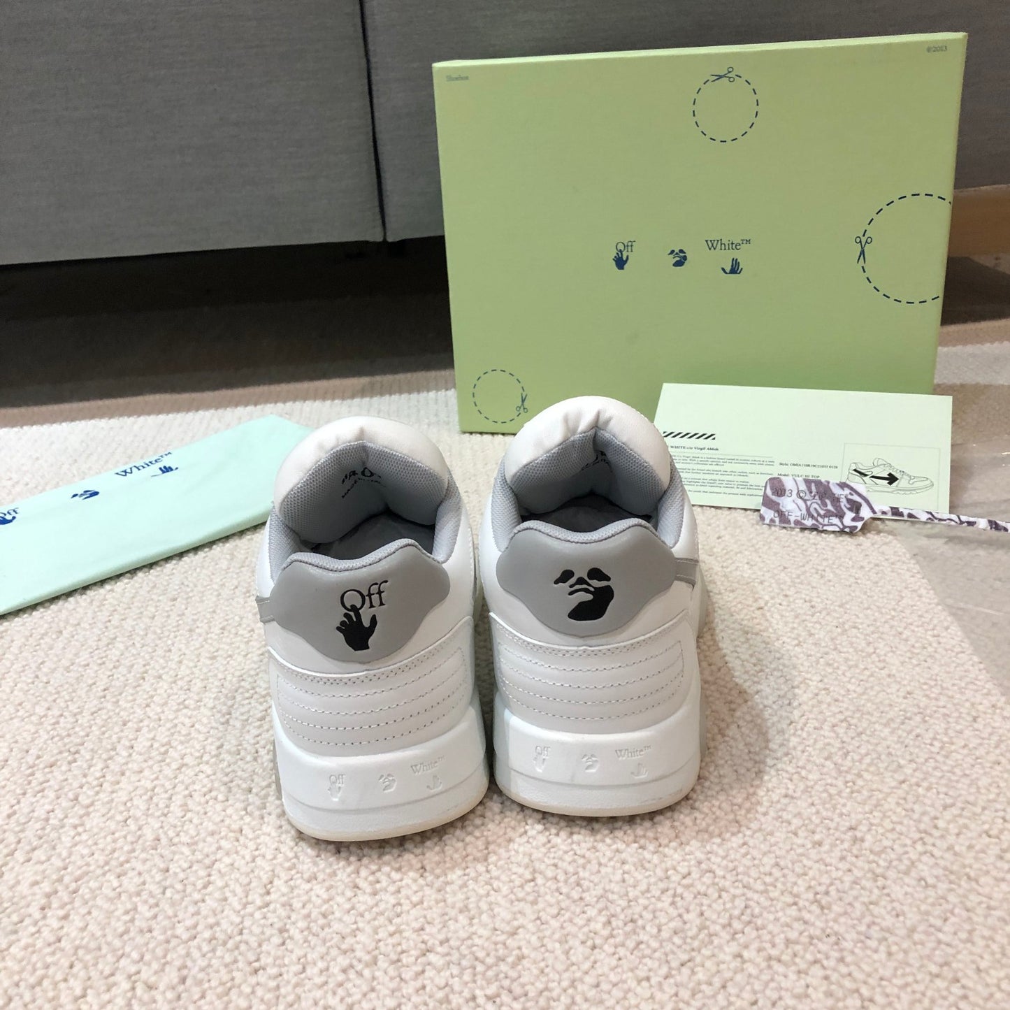 Off White Sneaker ‘White Grey’