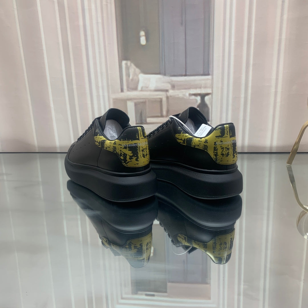 McQueen sneaker (b&gold)