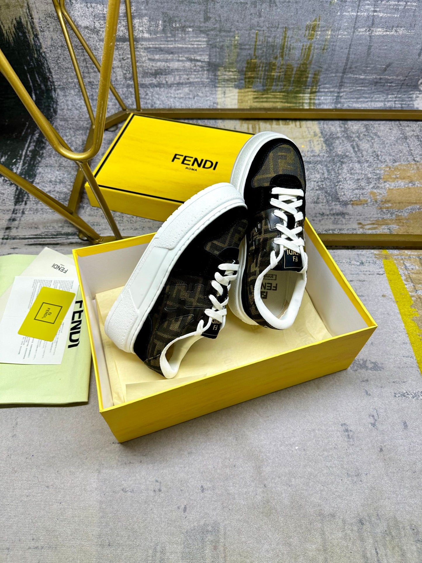 Fendi Sneakers low 'Black & Gold'
