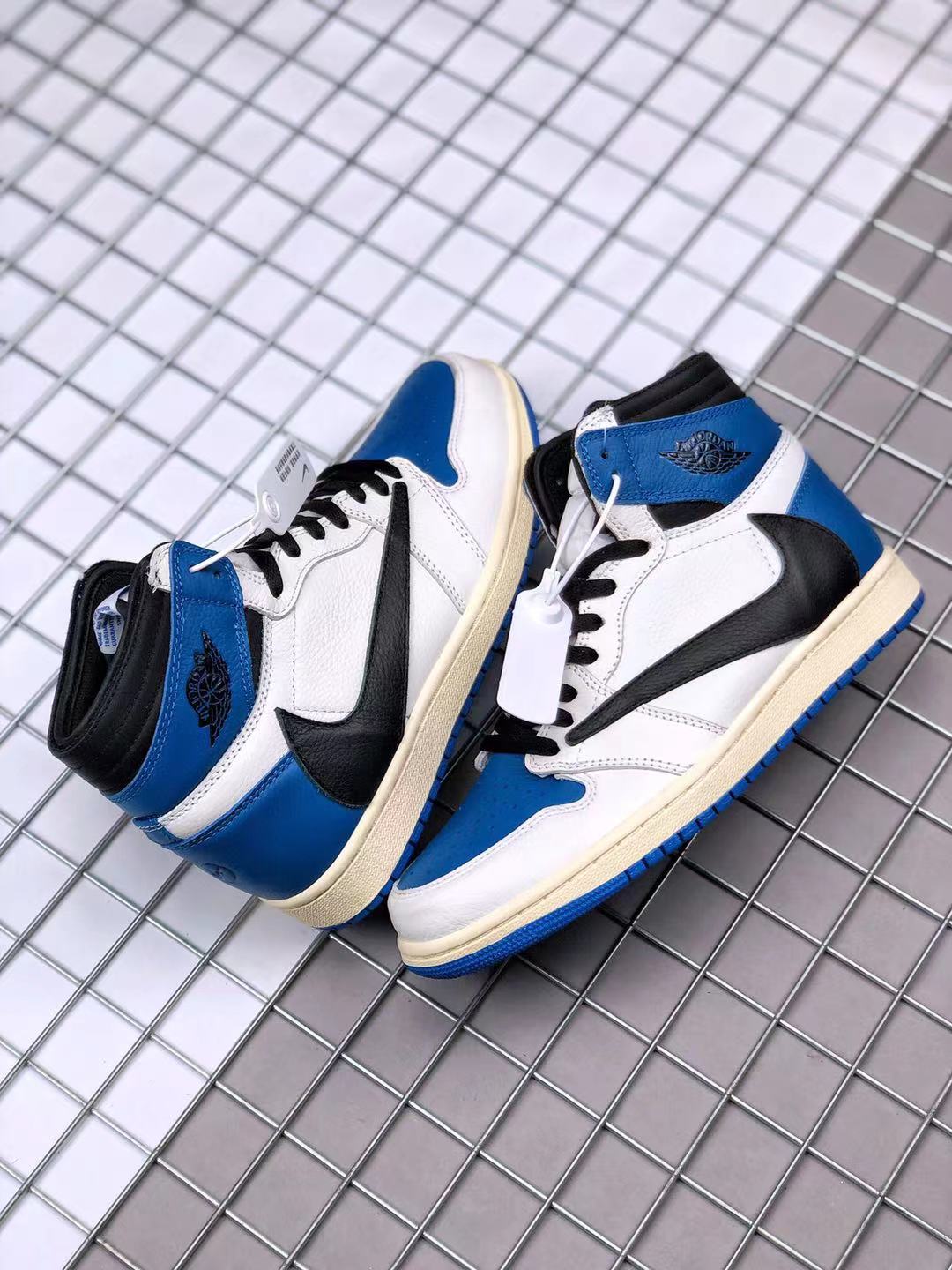 Travis Scott x Air Jordan 1 Retro High