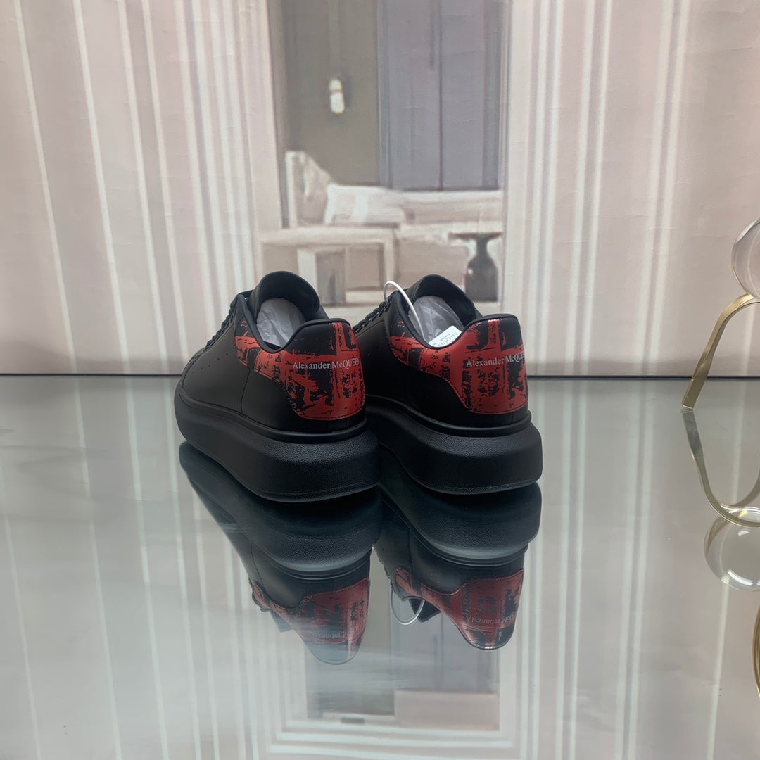 McQueen sneaker (b&r)