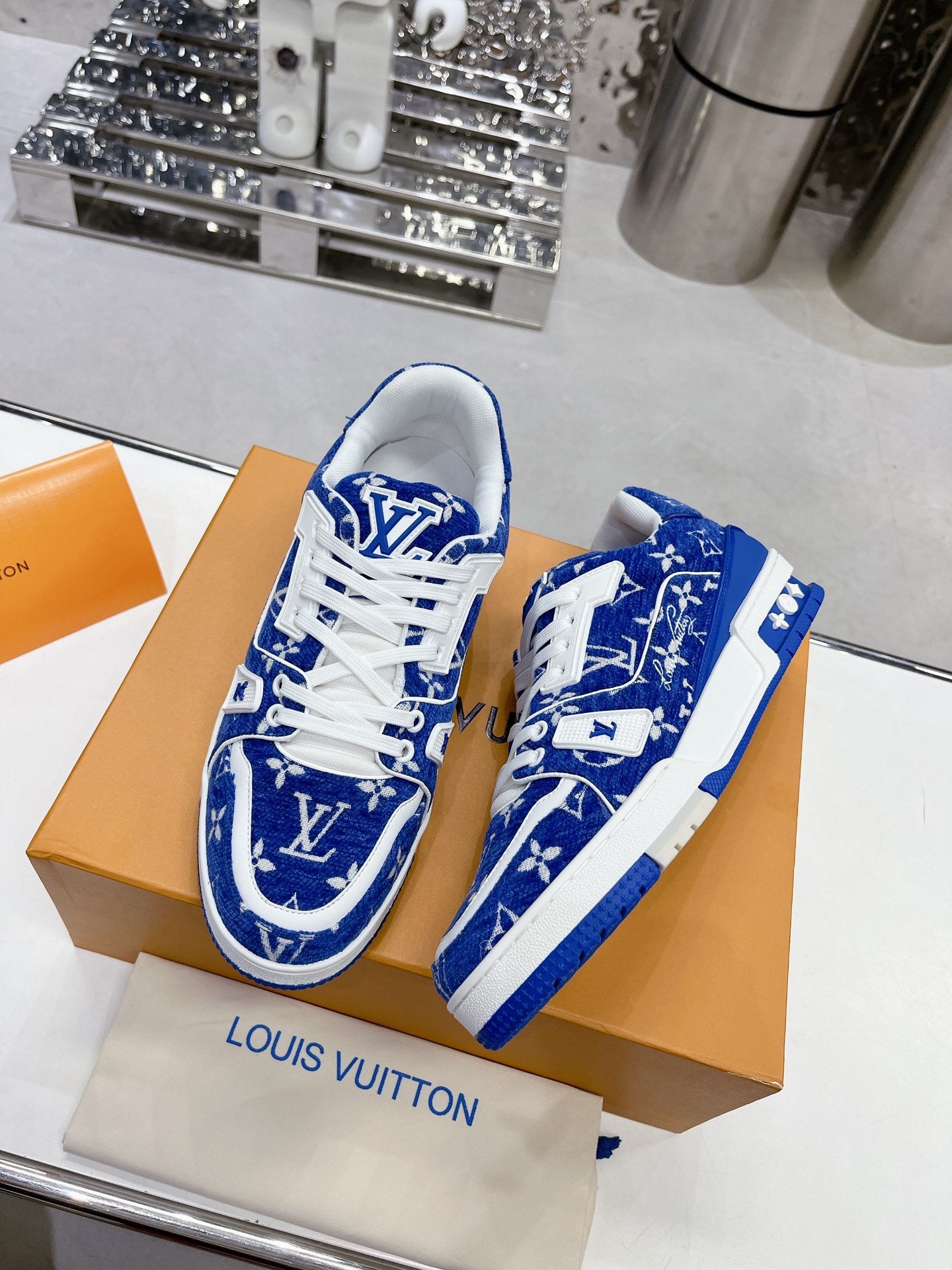 LV low trainer sneaker 'Blue'