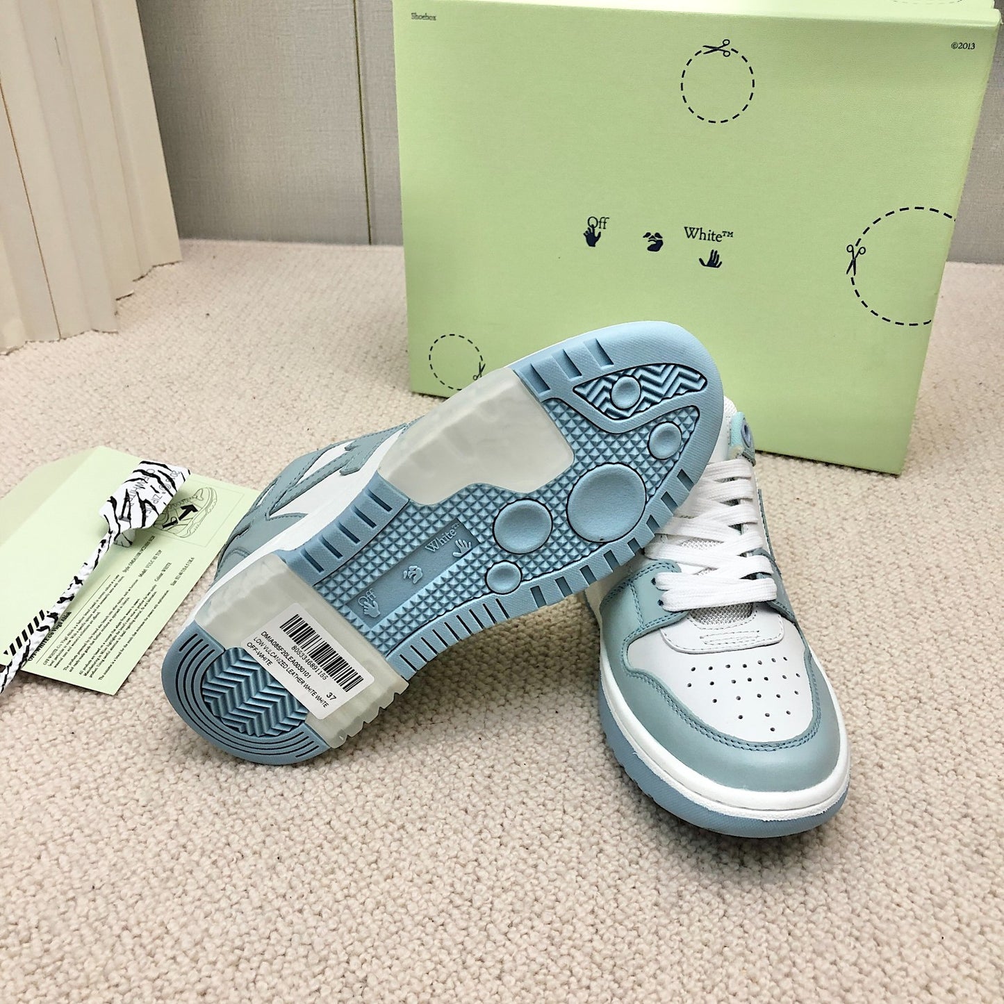 Off White Sneaker