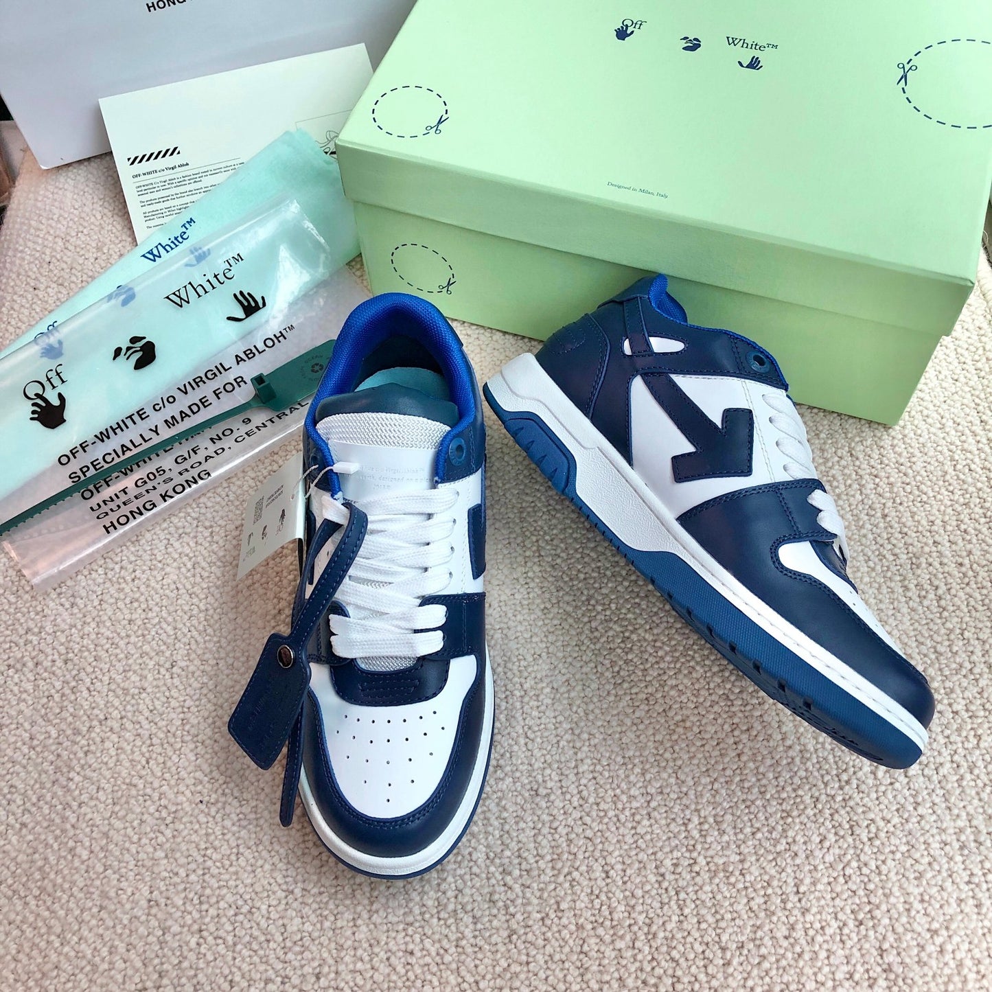 Off White Sneaker ‘Dark Blue’