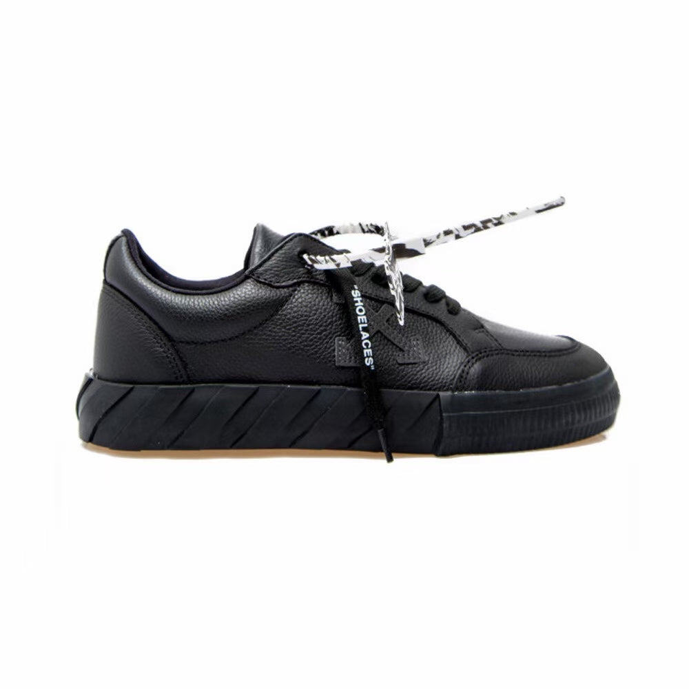 Off-White Low Vulcanized Sneaker 'Blackout’