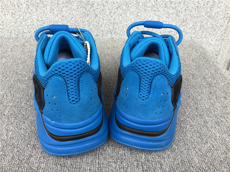 P580 Yeezy Boost 700 Hi-Res Blue