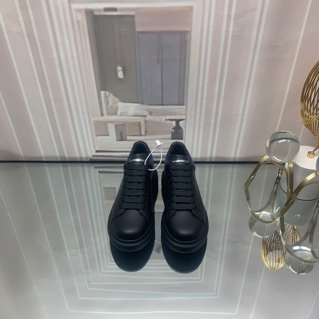 McQueen sneaker (b&p)