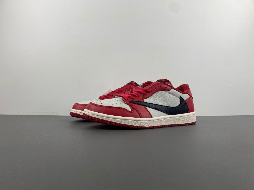 Travis Scott x Off White x Air Jordan 1 low ‘Bred’