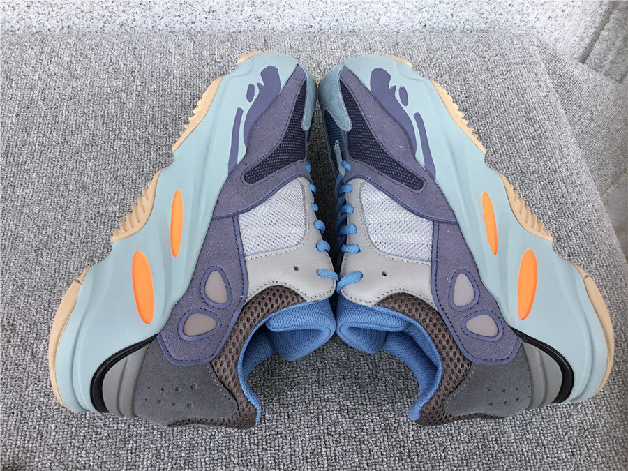P580 Yeezy Boost 700 carbon blue