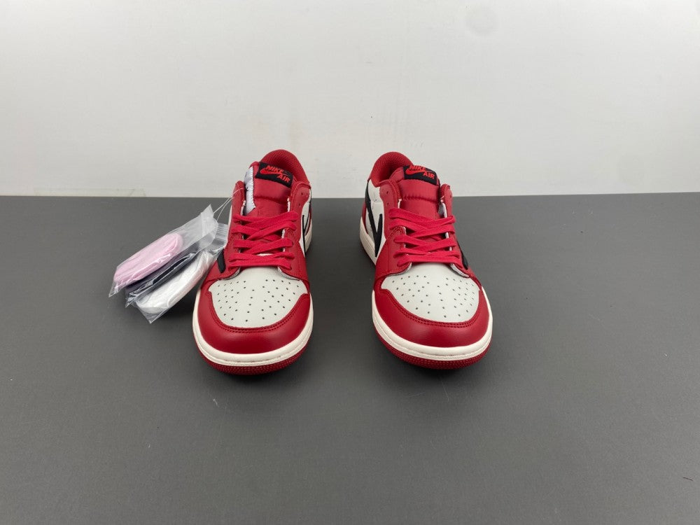 Travis Scott x Off White x Air Jordan 1 low ‘Bred’
