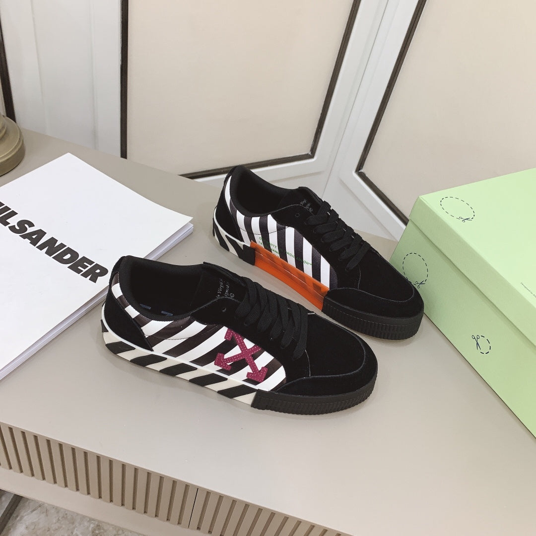 Off-White Low Vulcanized Sneaker 'Black Red Accent’