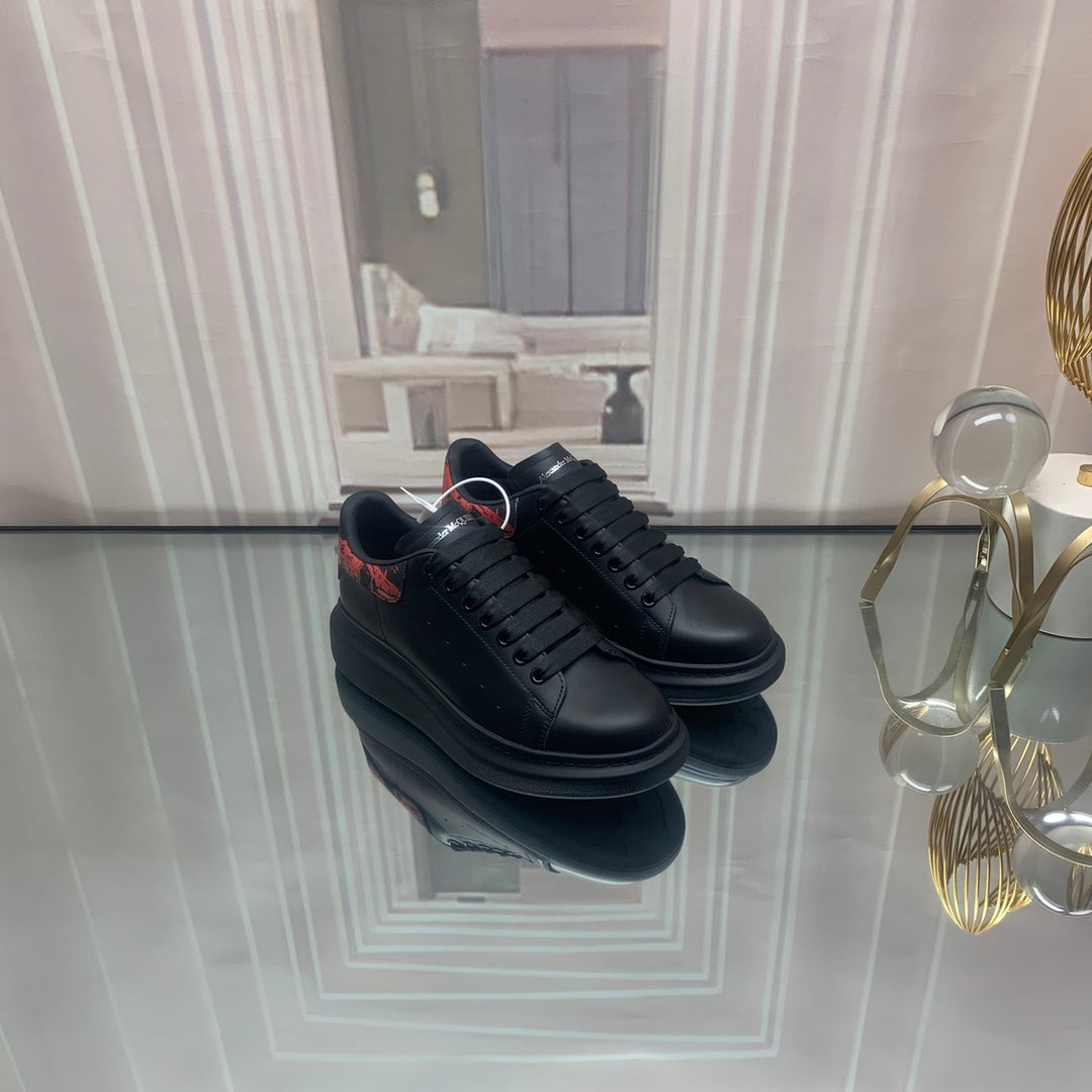 McQueen sneaker (b&r)