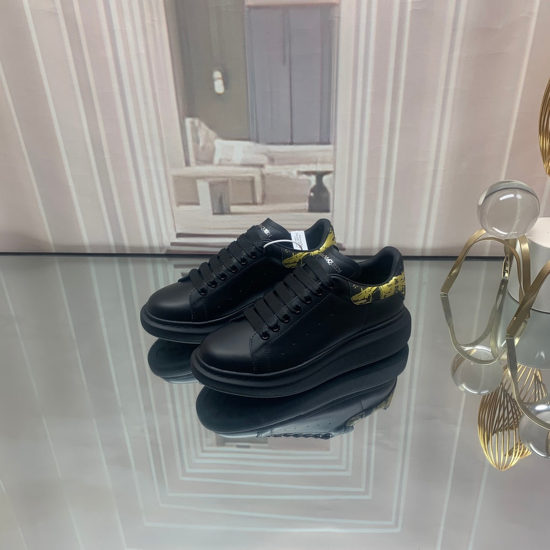 McQueen sneaker (b&gold)