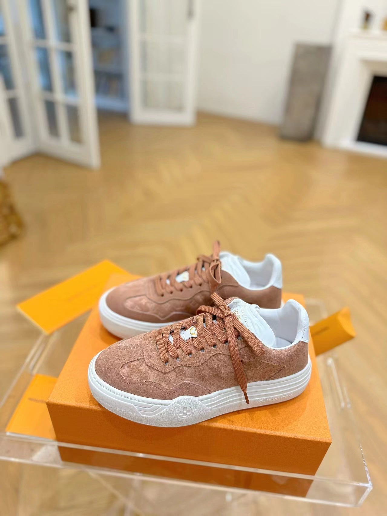 LV women’s street shoe