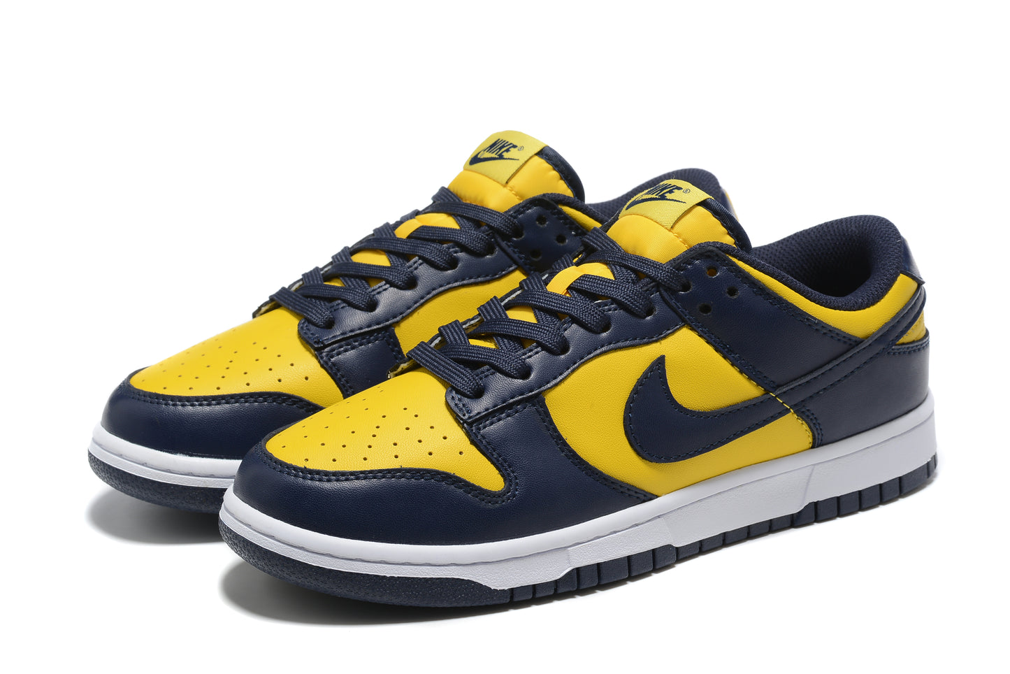 Nike Dunk Low 'Michigan 2021'