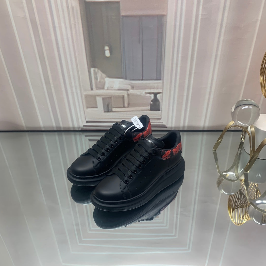 McQueen sneaker (b&r)
