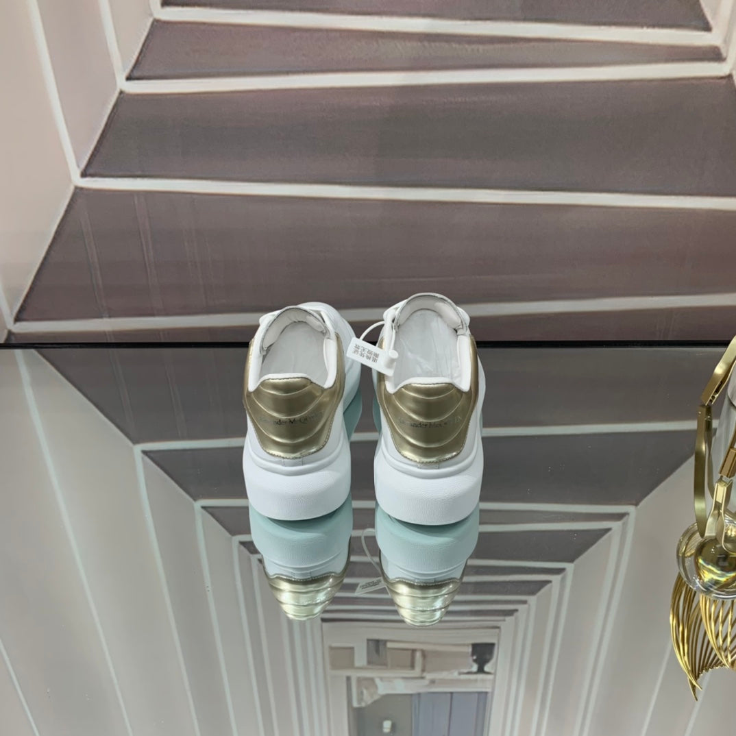 McQueen sneaker (w&gold)