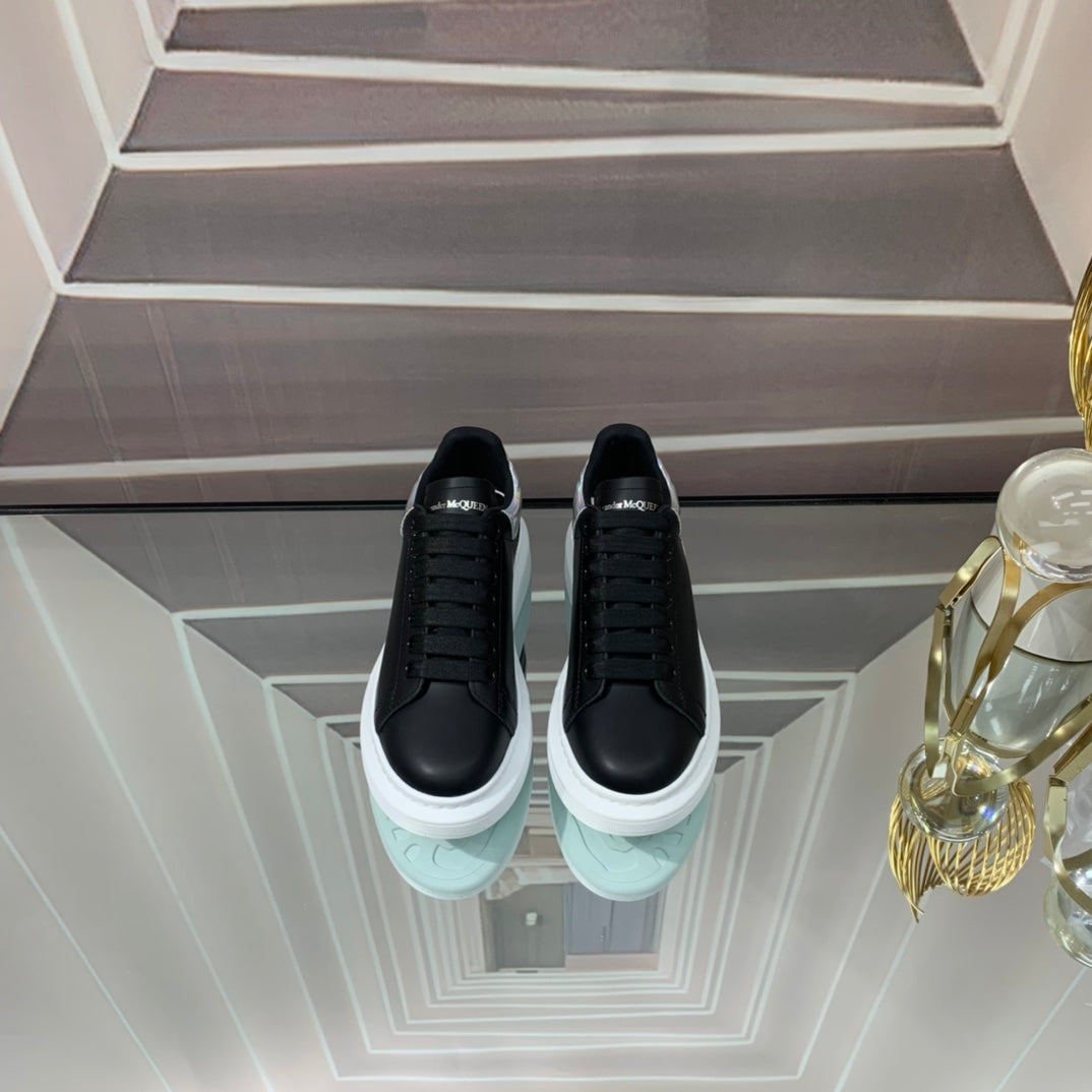 McQueen sneaker (b&s)