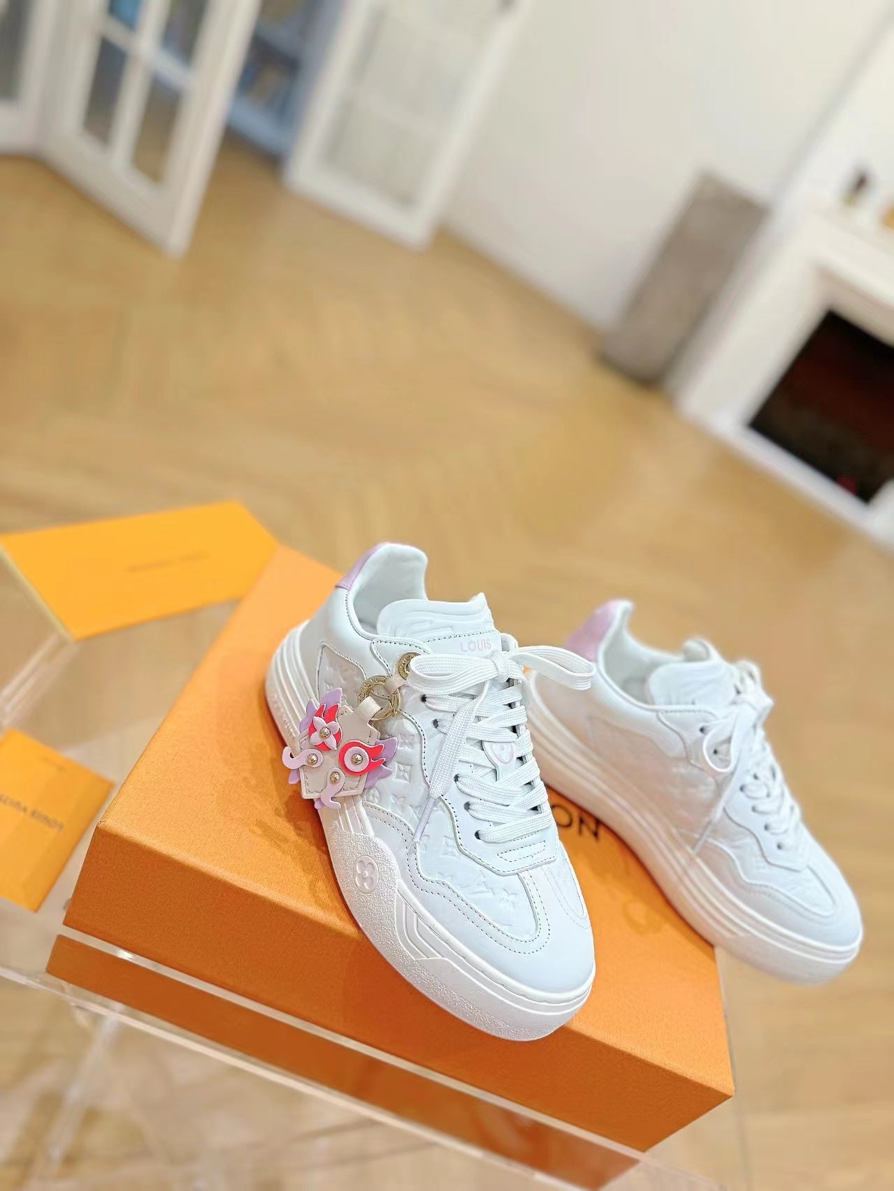 LV women’s street shoe