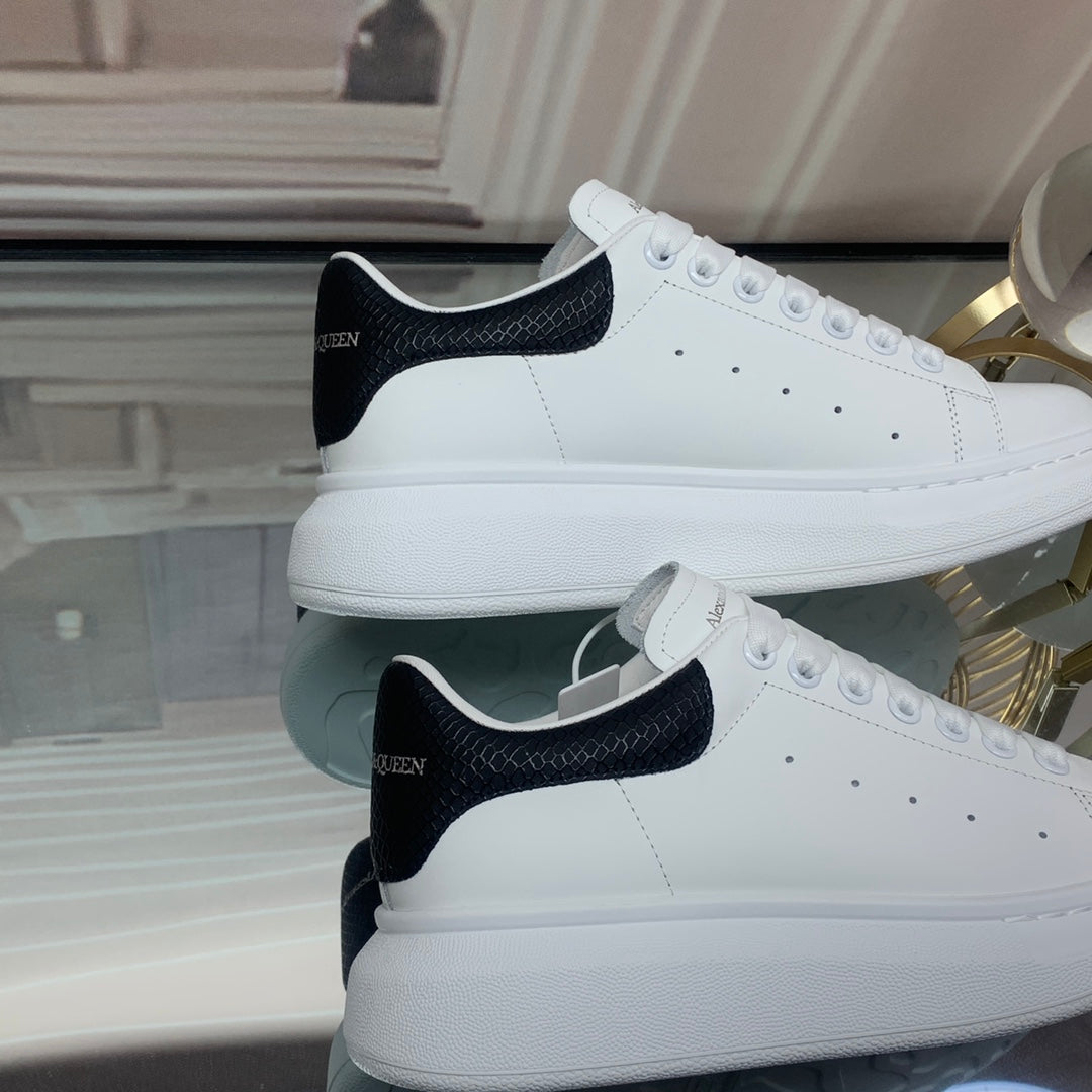 McQueen sneaker (w&b) leather back