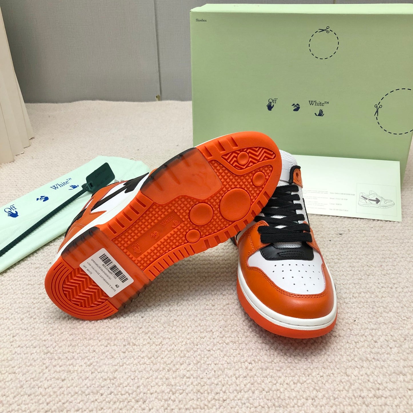 Off White Sneaker ‘Orange black’