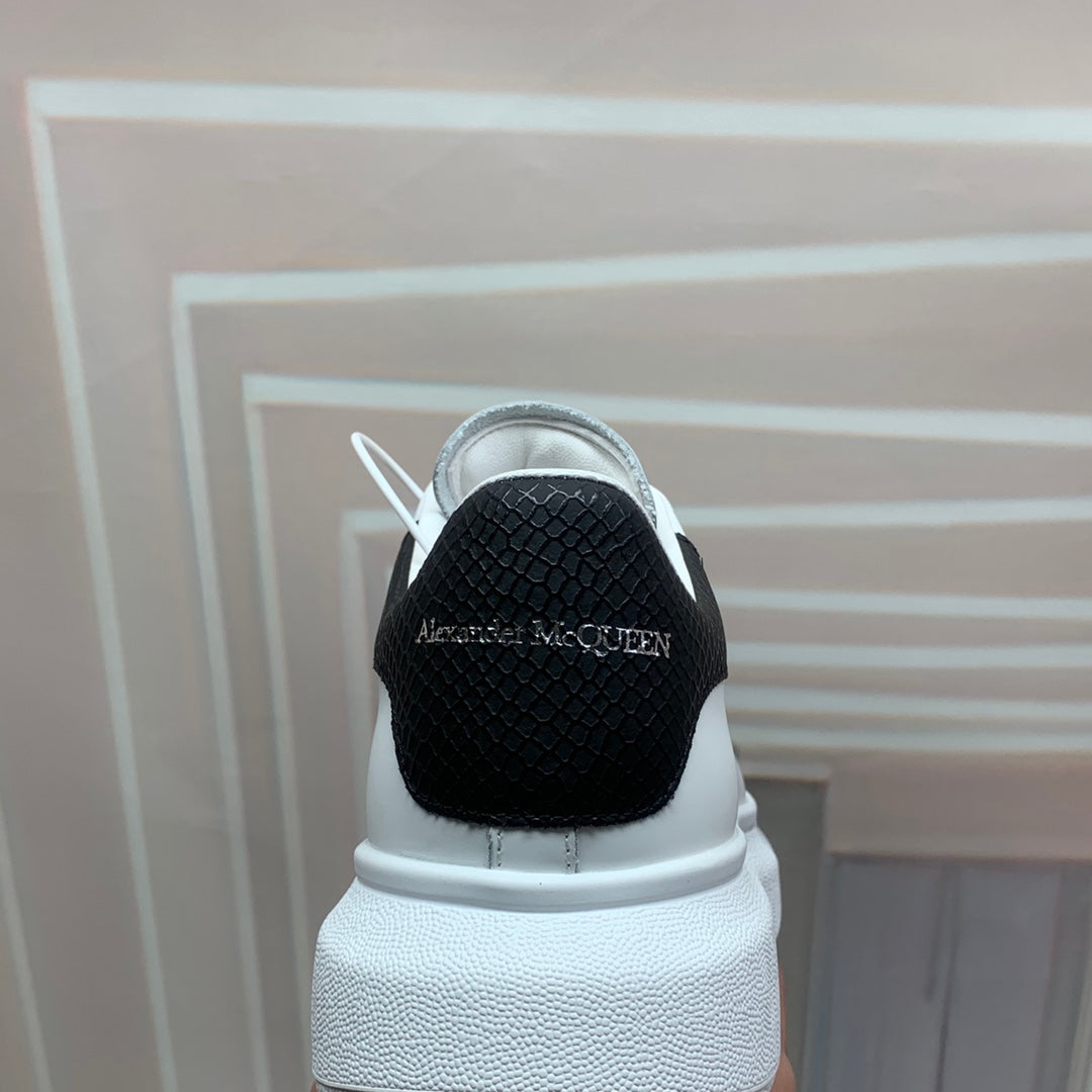 McQueen sneaker (w&b) leather back