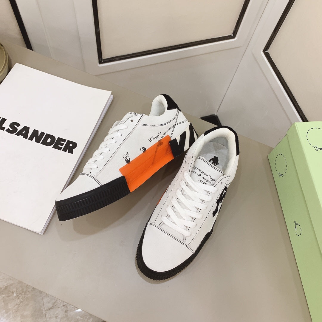 Off-White Low Vulcanized Sneaker 'White Black Cross’