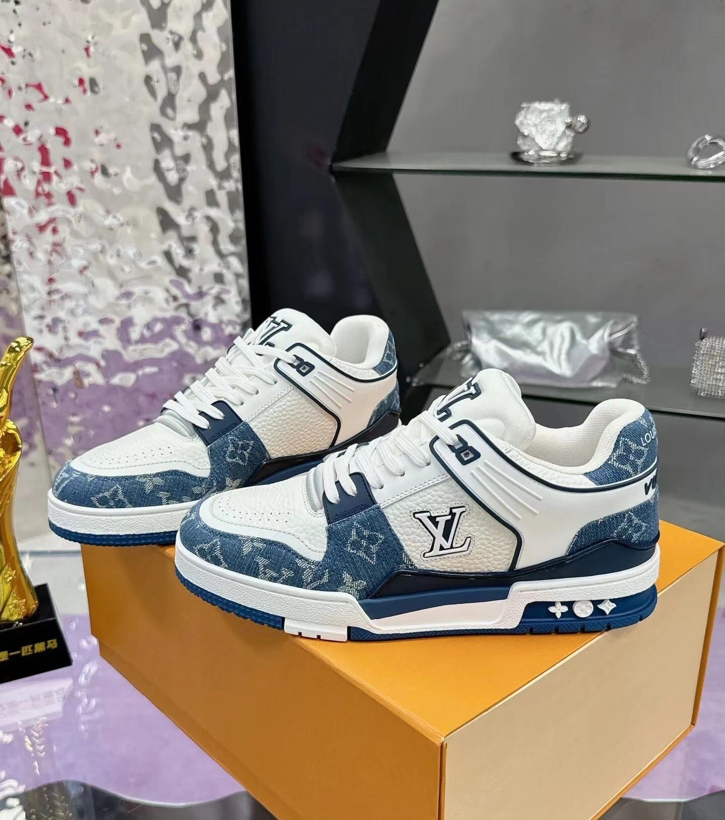 LV 2024 New Series Sports Shoe 'White and Blue'