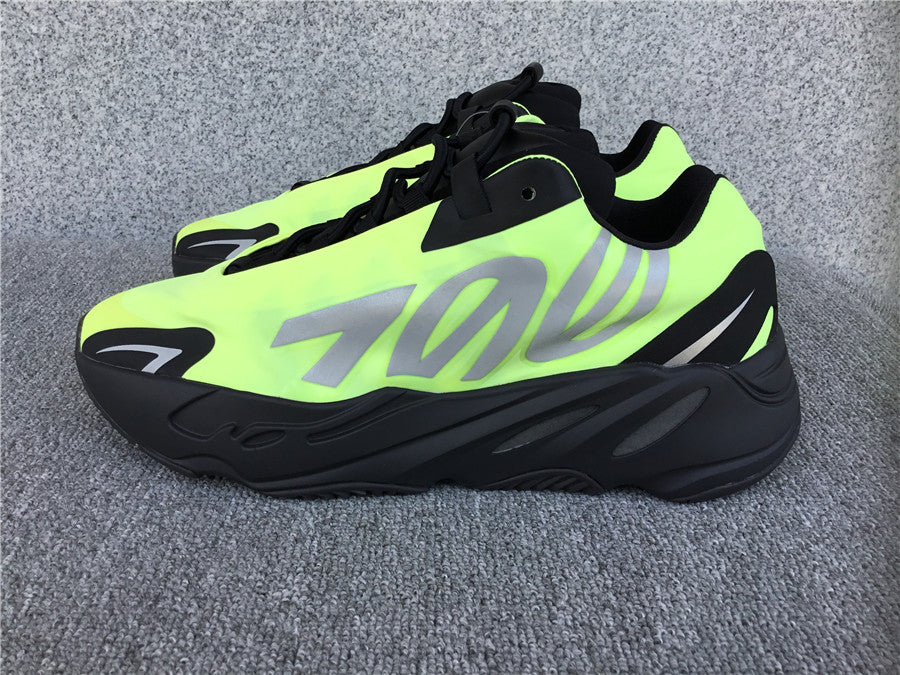 P580 Yeezy Boost 700 MNVN Phosphor