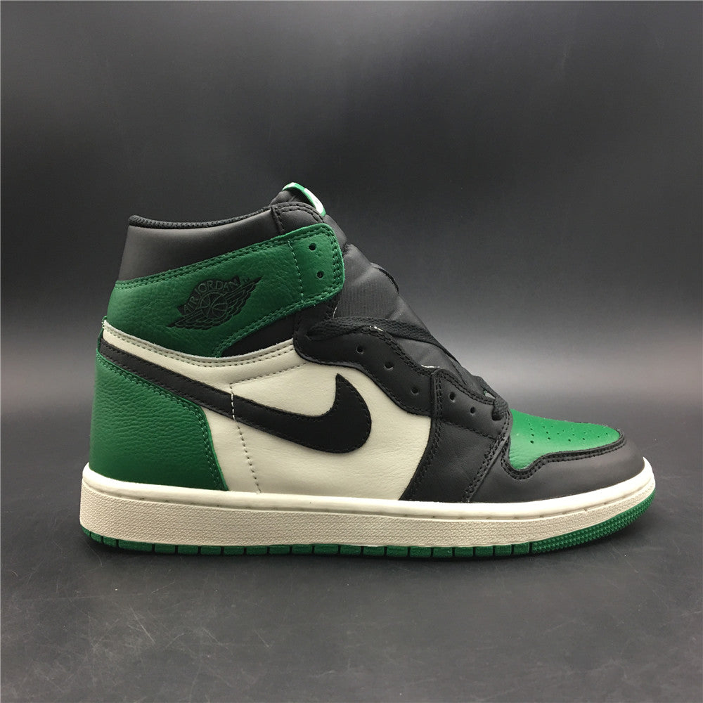 Air Jordan 1 Retro High ‘Pine Green'