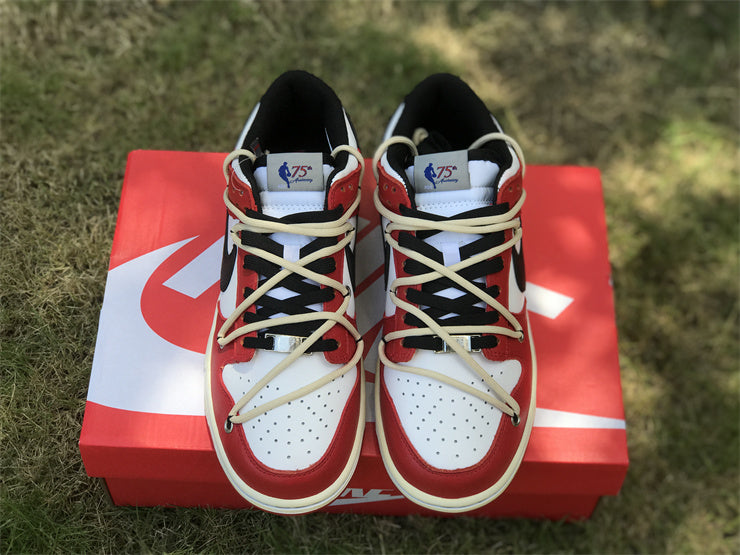 Nike Dunk x NBA Low EMB “Chicago”