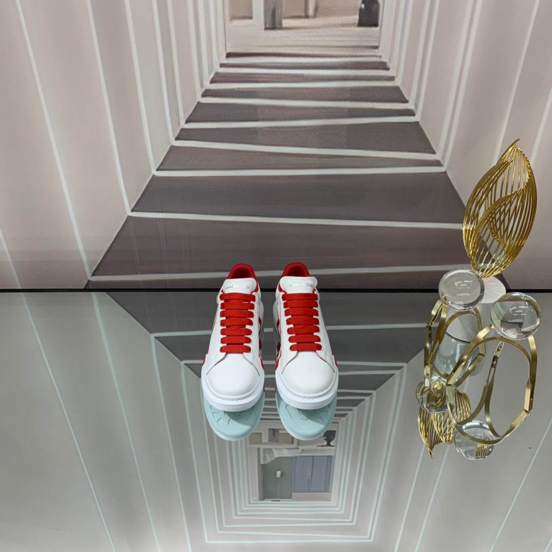 McQueen Spring, Summer, Autumn and Winter 'Lust Red'