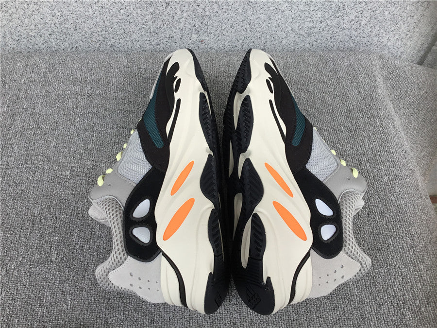 P580 Yeezy Boost 700 Hi-Res Red
