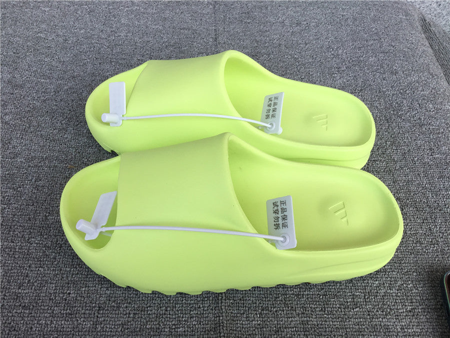 P200 Kanye West x Yeezy Slide 'Neon'