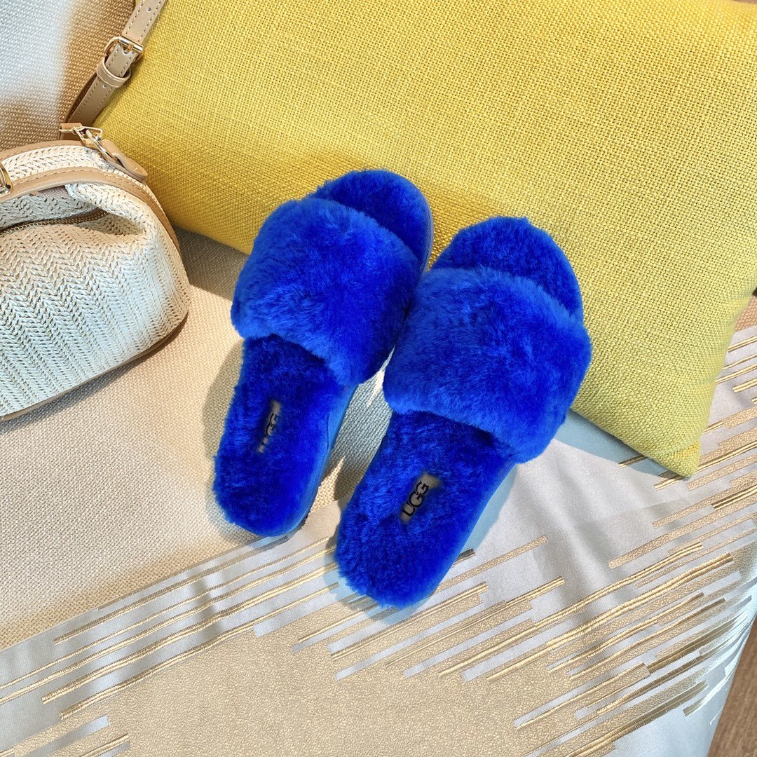 UGG Wmns sandals 2