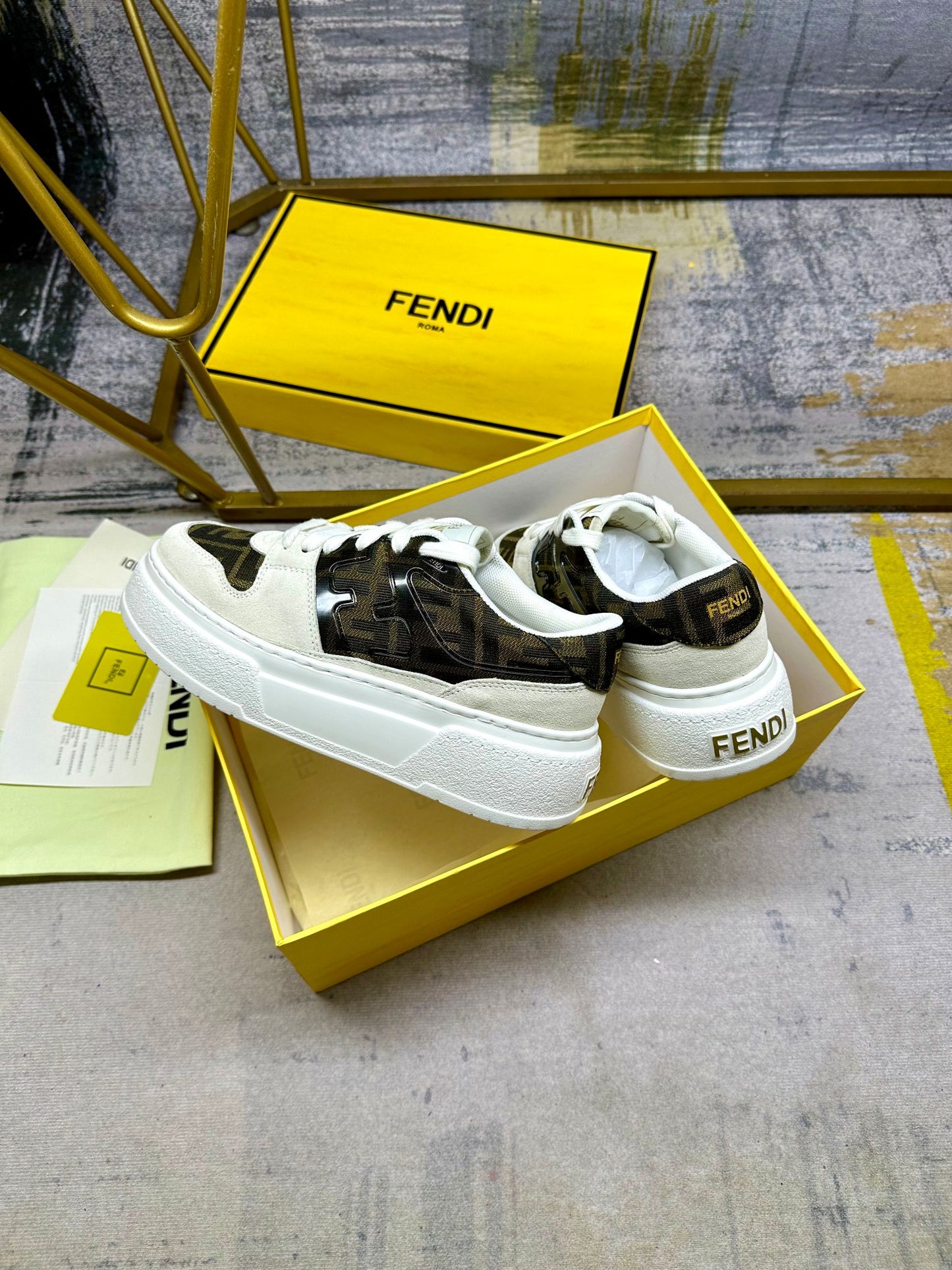 Fendi Sneakers low 'White, Black & Gold'