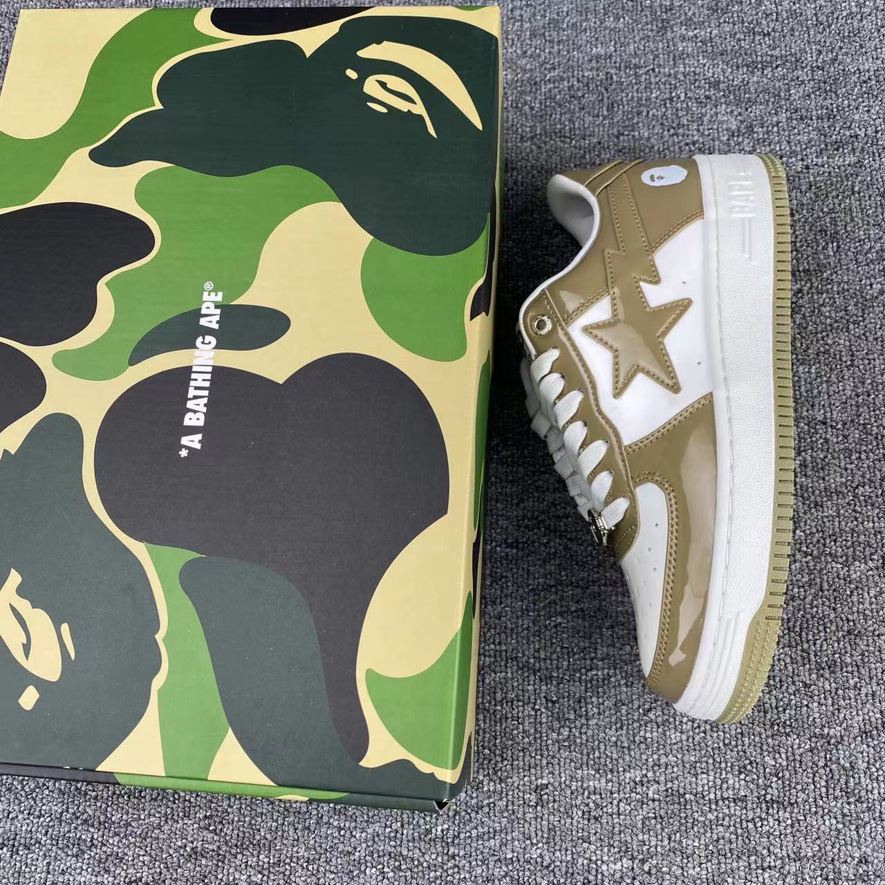 BapeStaToLow 'White brown green'
