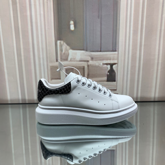 McQueen sneaker (w&b) leatherback2