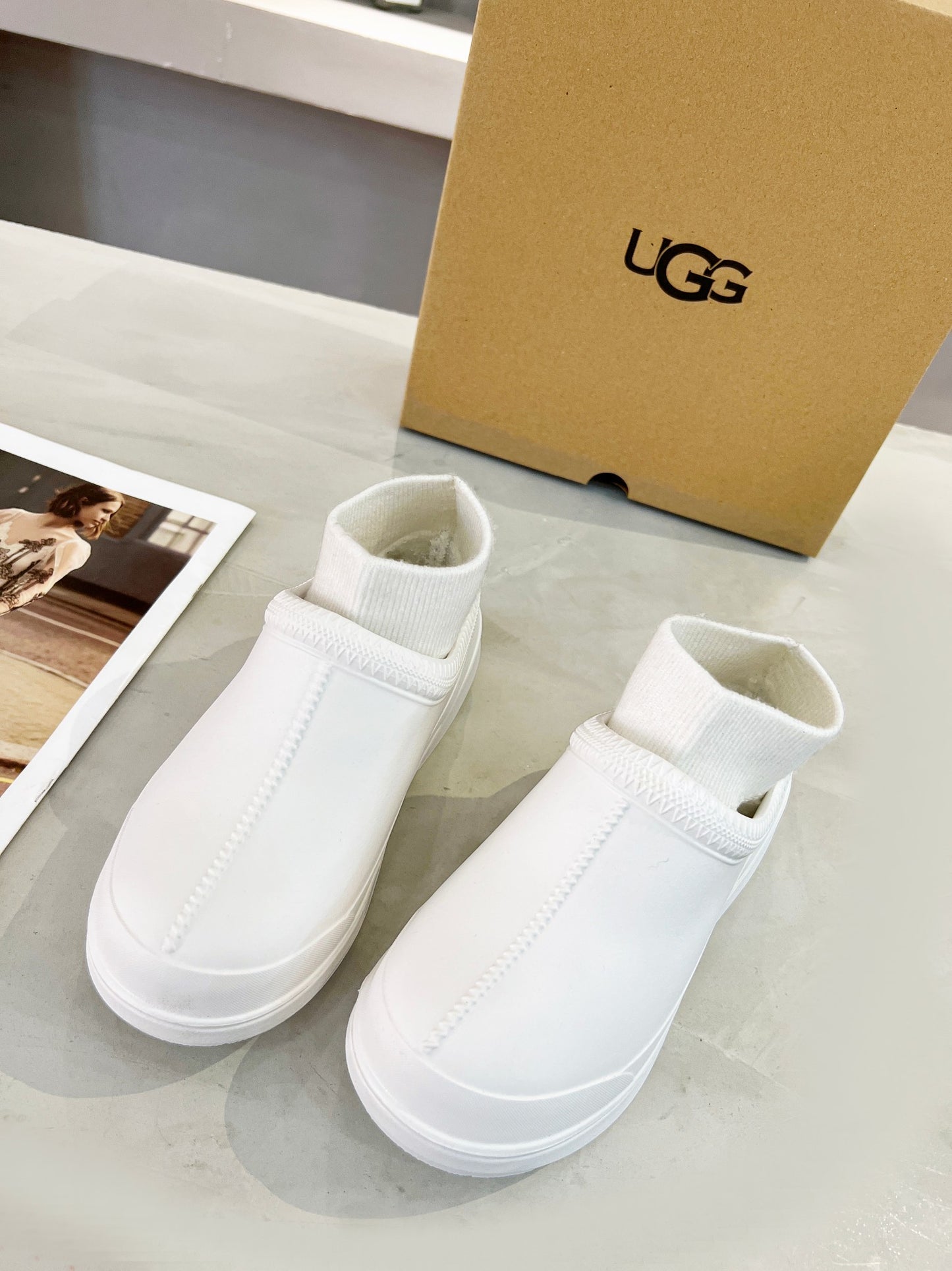 UGG mini-boots non-slip rain boots 2