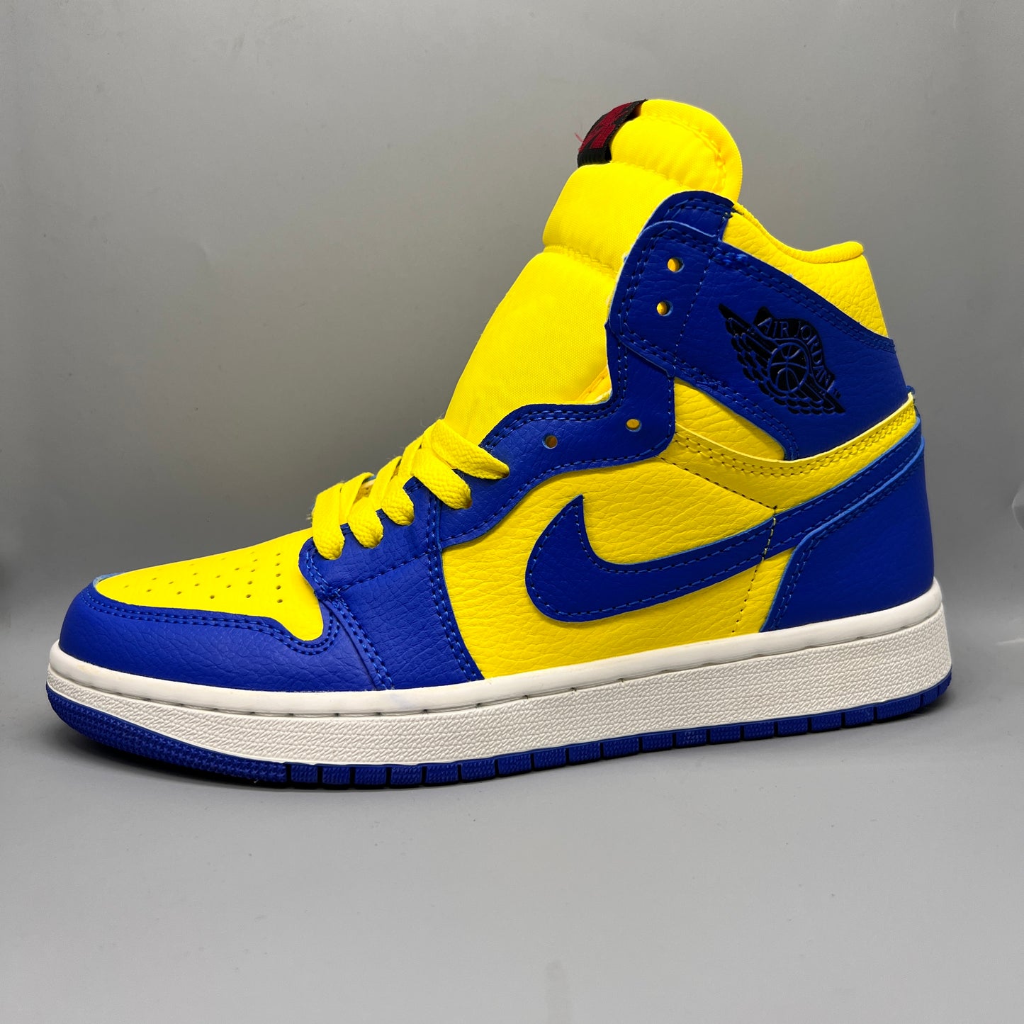 Air Jordan 1 Retro ‘Blue Yellow'