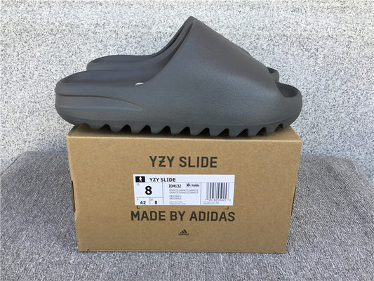 P200 Kanye West x Yeezy Slide "Resin"