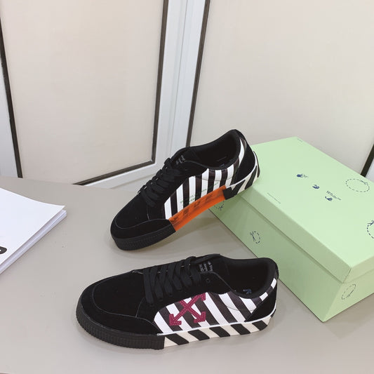 Off-White Low Vulcanized Sneaker 'Black Red Accent’