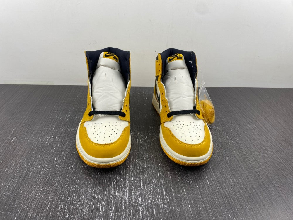 Air Jordan 1 Retro High ‘Yellow Orche'