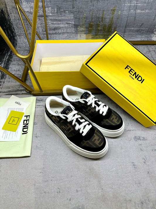 Fendi Sneakers low 'Black & Gold'