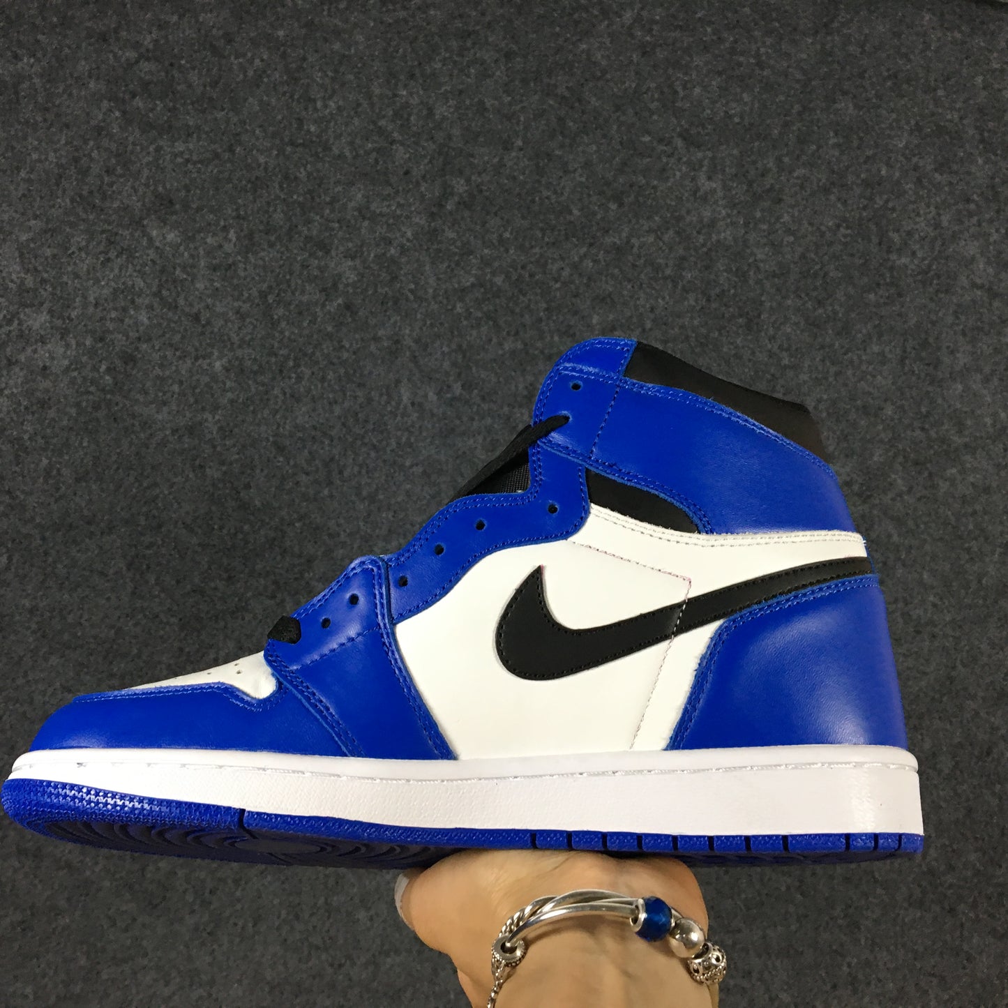 Air Jordan 1 Retro ‘Blue'
