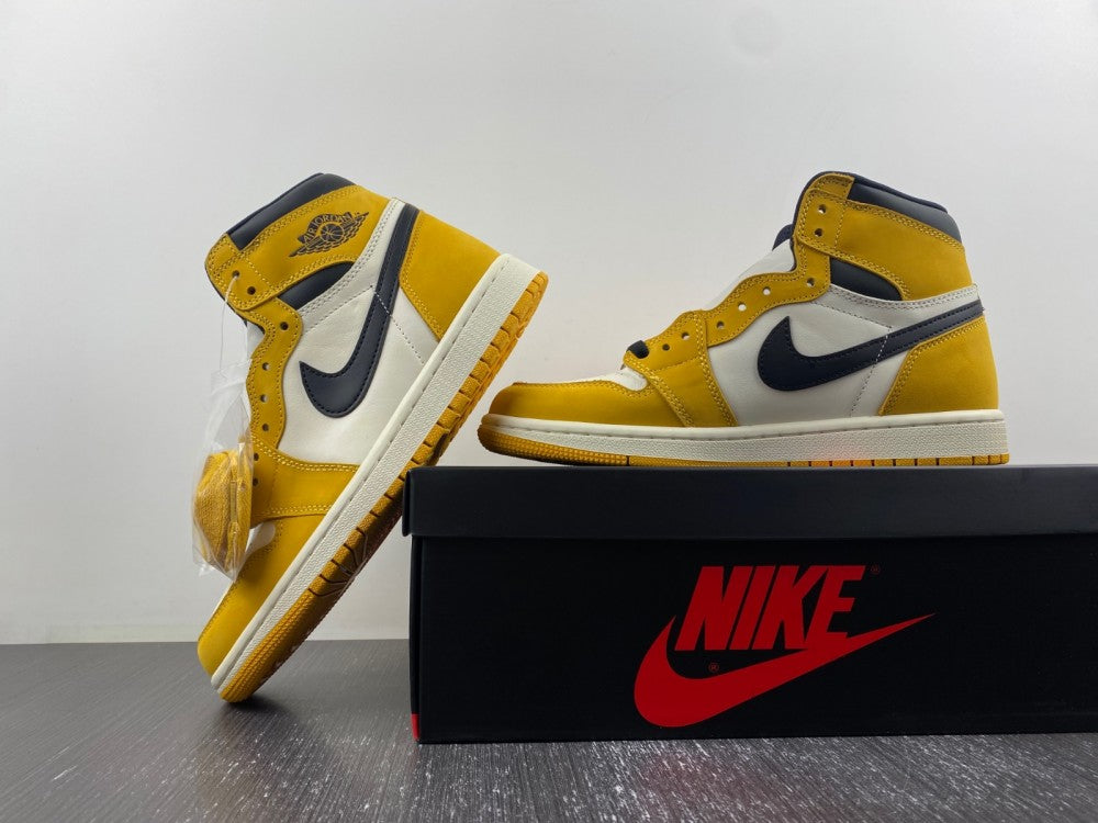 Air Jordan 1 Retro High ‘Yellow Orche'