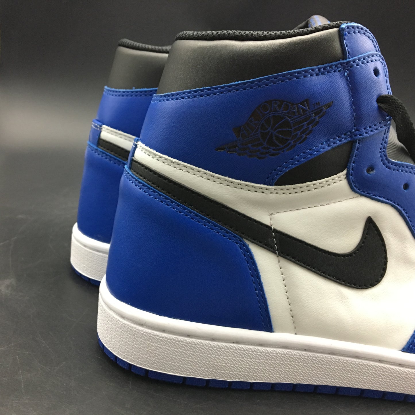 Air Jordan 1 Retro ‘Blue'