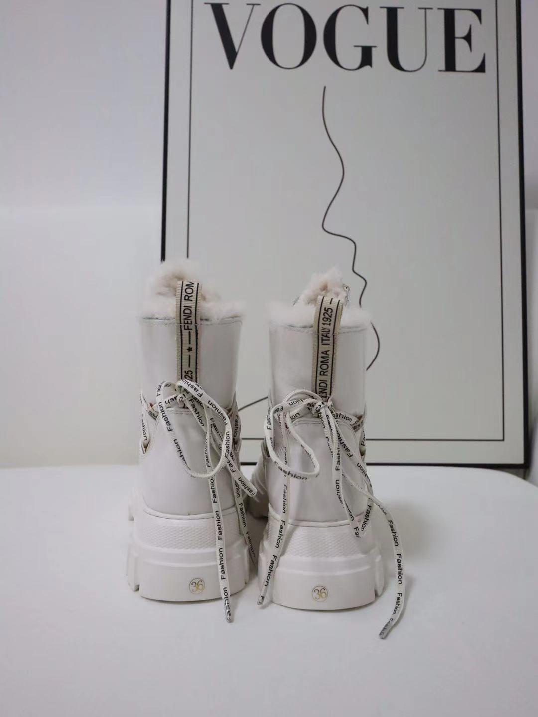 UGG platform Wmns boots