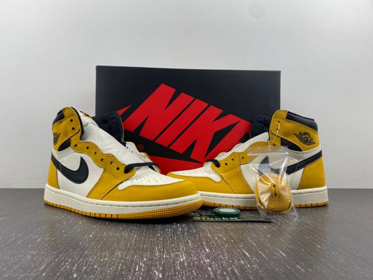 Air Jordan 1 Retro High ‘Yellow Orche'