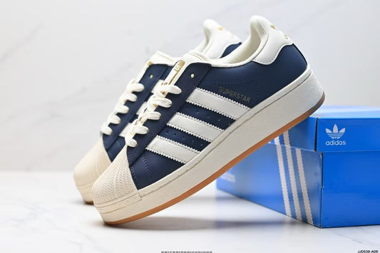 Adidas Superstar